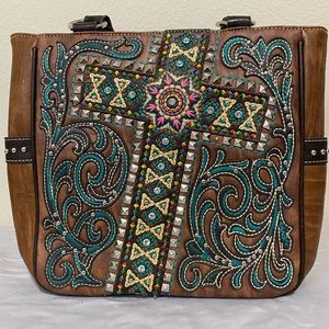 Montana West Concealed Carry Shoulder Bag. Beautiful Design.